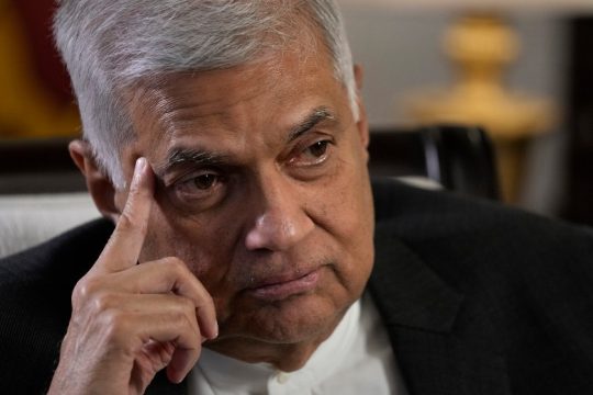 Νέος πρόεδρος της Σρι Λάνκα o Βικρεμεσίνγκε – Σε τροχιά νέων ταραχών η χώρα