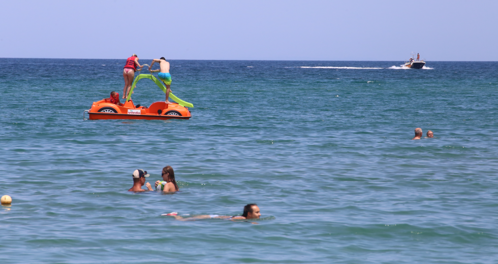 Στη θάλασσα με ασφάλεια: Βασικοί κανόνες προστασίας κατά την κολύμβηση