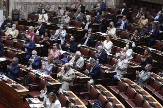 Πρόκληση Συρίγου – Αποχώρηση ΣΥΡΙΖΑ, αποστομωτικός Παφίλης