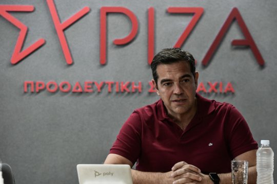 Τσίπρας: Οι καταναλωτές έχασαν 4,6 δισ. ευρώ με ευθύνη της κυβέρνησης