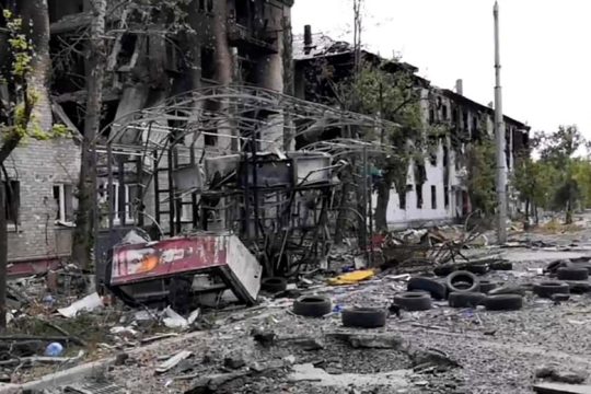 Ο ουκρανικός στρατός επιβεβαιώνει την ήττα στο Λισιχάνσκ