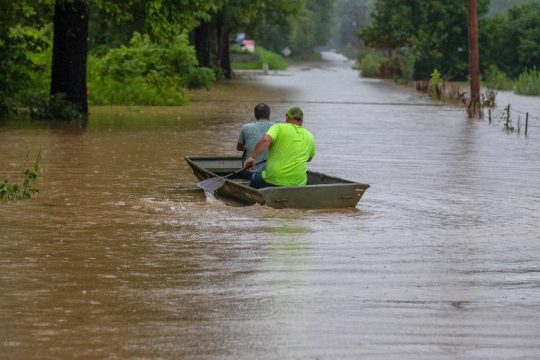 Αυξήθηκε ο αριθμός των θυμάτων από τις πλημμύρες στο Κεντάκι