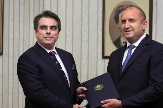 Βουλγαρία: Εντολή σχηματισμού κυβέρνησης στον Ασέν Βασίλεφ