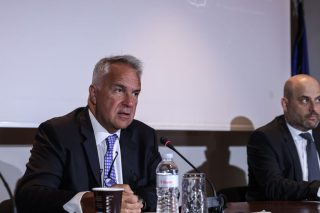 Ο governor της ΕΑΔ Α. Μπίνης πάει Βρυξέλλες