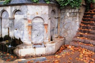 Η βρυσομάνα Πέρα Βρύση