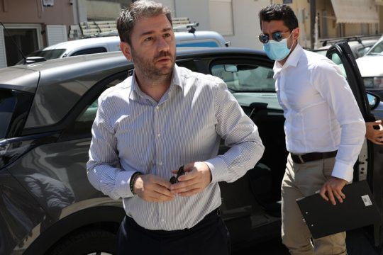 Πρόταση του ΠΑΣΟΚ για πιο φτηνή στέγη