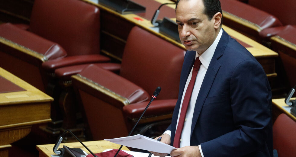 «Ο κατήφορος της κυβέρνησης δεν έχει προηγούμενο»