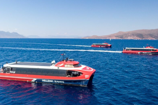 Ξεκίνησαν τα καταμαράν Aero Highspeed