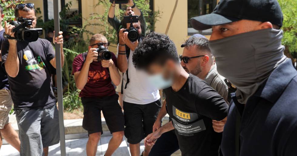 Προθεσμία για αύριο πήρε ο γυναικοκτόνος της 17χρονης στο Περιστέρι