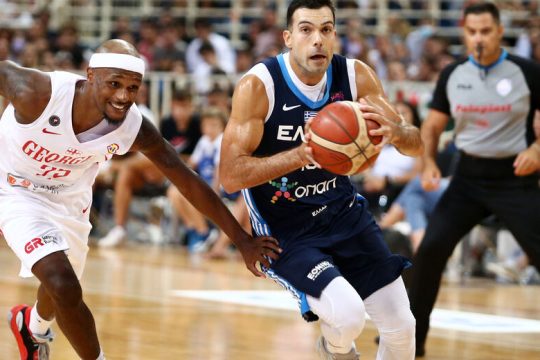 Πήρε μπρος κι ο Σλούκας