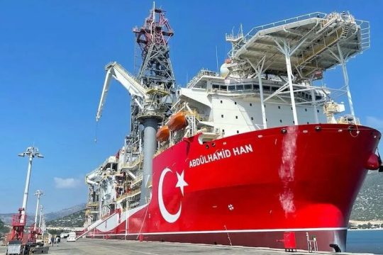 Πόλεμος νεύρων στην Ανατολική Μεσόγειο με το Abdulhamid Han