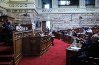 Παρακολουθήσεις: απόπειρα συγκάλυψης με ευθύνη Μητσοτάκη