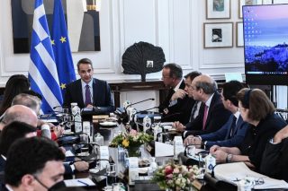 Στον επόμενο προϋπολογισμό ο λογαριασμός των παροχών