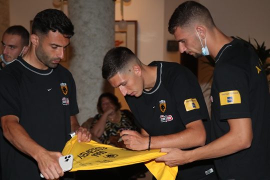 Με υποδοχή original στην Κύπρο