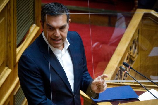 «Με όση πολιτική αξιοπρέπεια σας έχει μείνει, παραιτηθείτε κ. Μητσοτάκη»