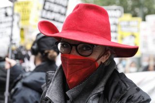 Πληρωμένη απάντηση από την Ολλανδή δημοσιογράφο στο Γρηγόρη Δημητριάδη