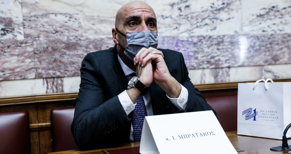Ο Μπρατάκος στη θέση του Δημητριάδη σε ρόλο… ασπίδας