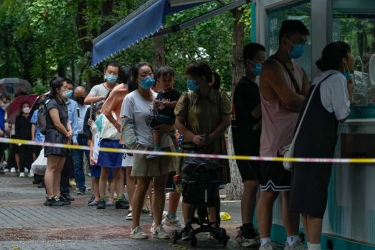 ΠΟΥ: Κατά 9% μειώθηκαν οι θάνατοι με Covid-19 παγκοσμίως