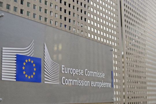 Έκκληση E.E. για ψυχραιμία στο Κόσοβο, ζητά να σταματήσουν οι μονομερείς ενέργειες