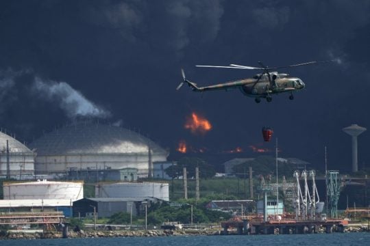 Κούβα: Δεκάδες τραυματίες από πυρκαγιά που προκάλεσε κεραυνός σε δεξαμενή πετρελαίου