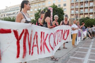 Αδειάζουν τον Θεοδωρικάκο