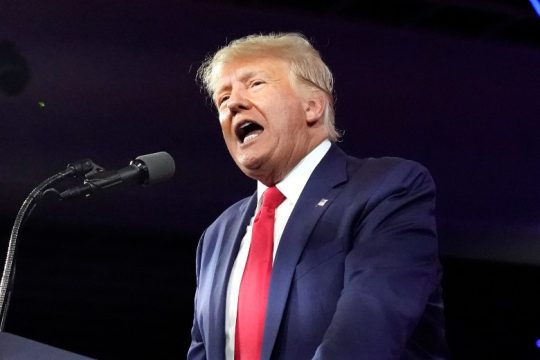 Τι απαντά ο Τραμπ για το δημοσίευμα της Washington Post