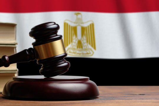 Δικαστής σκότωσε τη γυναίκα του και καταδικάστηκε σε θάνατο στην Αίγυπτο