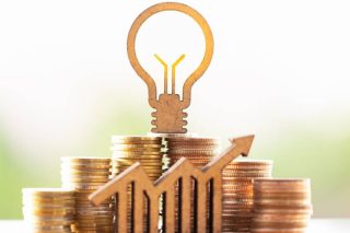 Νέο ηλεκτροσόκ στη χονδρική ρεύματος
