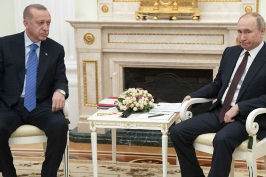 Μόσχα καλεί Άγκυρα να μην «αποσταθεροποιήσει» τη Συρία
