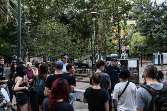 Η διάλυση της πλατείας Εξαρχείων ξεκίνησε ξημερώματα