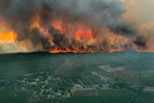Και πυρκαγιές και καύσωνες και ξηρασία  στην Ευρώπη!