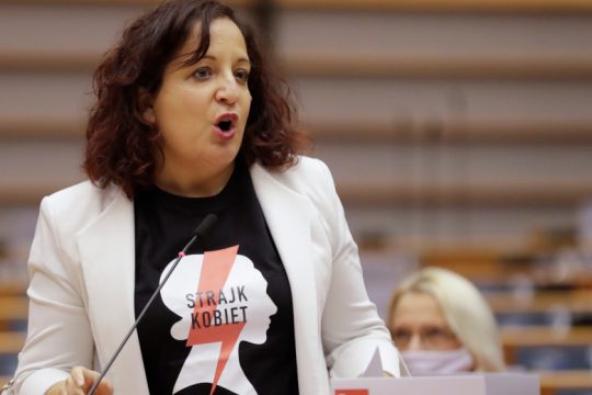 Ευρωσοσιαλιστές: Χρειάζεται πολιτική αλλαγή μετά το ελληνικό Watergate