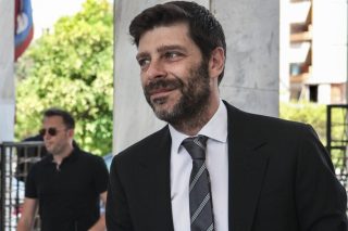 Παρέμβαση Γιατρομανωλάκη μετά το ρεπορτάζ της «Εφ.Συν.»