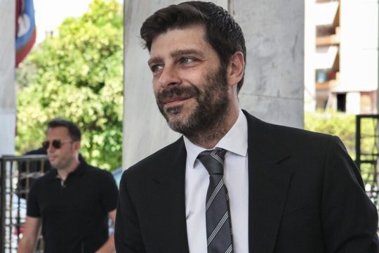 Παρέμβαση Γιατρομανωλάκη μετά το ρεπορτάζ της «Εφ.Συν.»