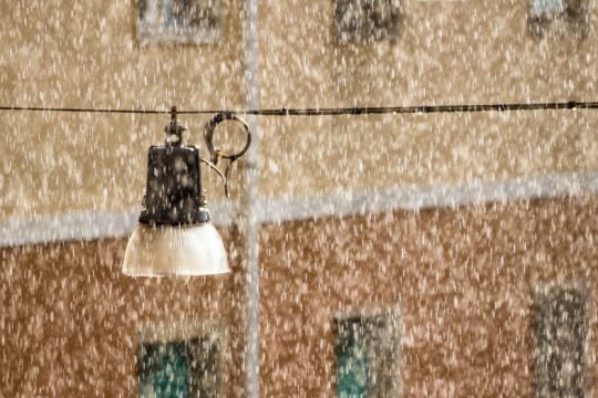 Μετά την ξηρασία, φονική κακοκαιρία πλήττει Ιταλία και Γαλλία