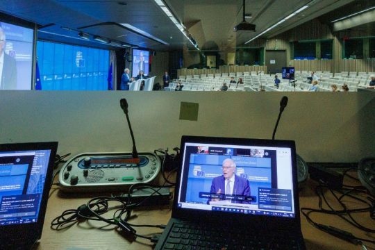 Στο ίδιο τραπέζι Κόσοβο και Σερβία