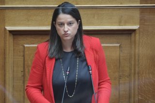 Νίκη Κεραμέως: Στάσου… δάσκαλε… μόρια!