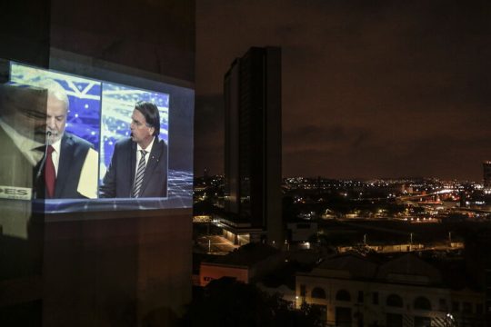 Αγριο ματς Λούλα – Μπολσονάρο