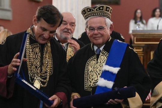 Απαράδεκτη για ΚΚΕ η αναγόρευση Μενέντεζ εν μέσω πολέμου στην Ουκρανία