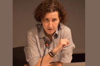 «Αδύνατη η συναίνεση, αφού η σχέση δεν είναι επί ίσοις όροις»