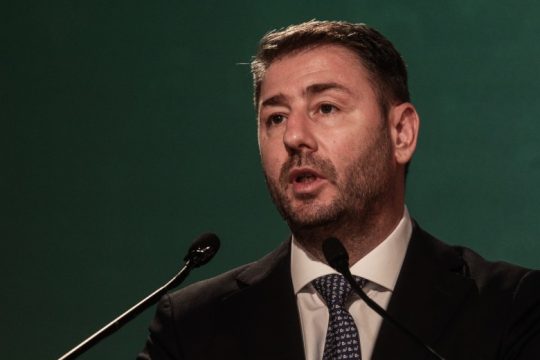 Ραντεβού στην Εξεταστική η απάντηση Ανδρουλάκη σε Μητσοτάκη