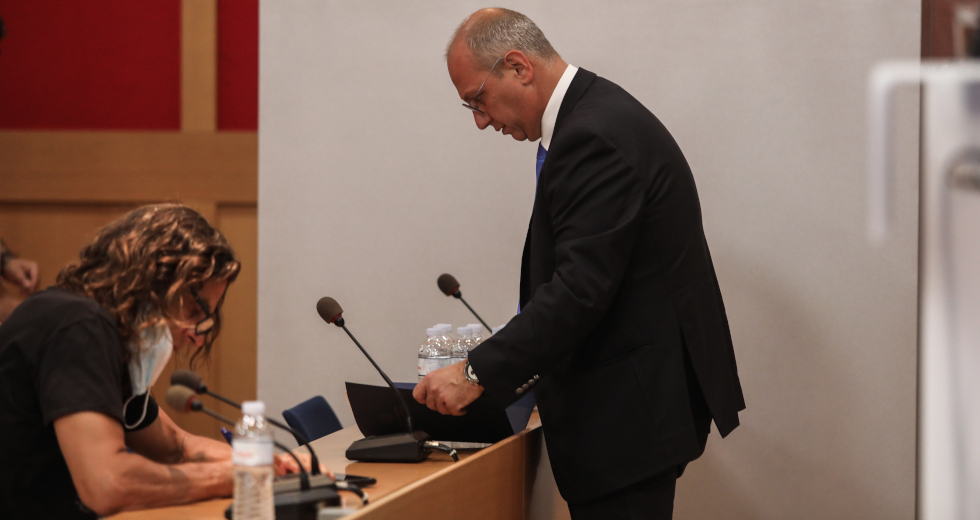 Τώρα εμφανίζονται τιμητές της Δημοκρατίας και της νομιμότητας