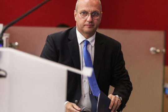 Σε πλήρη αμηχανία το Μαξίμου