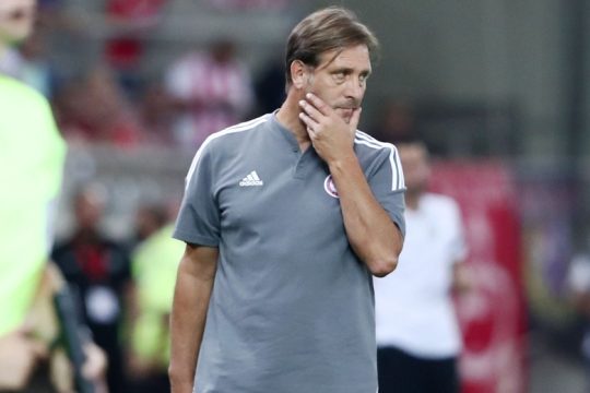 Τα «θέλω» του Κορμπεράν, το «αντίο» του Μαρτίνς