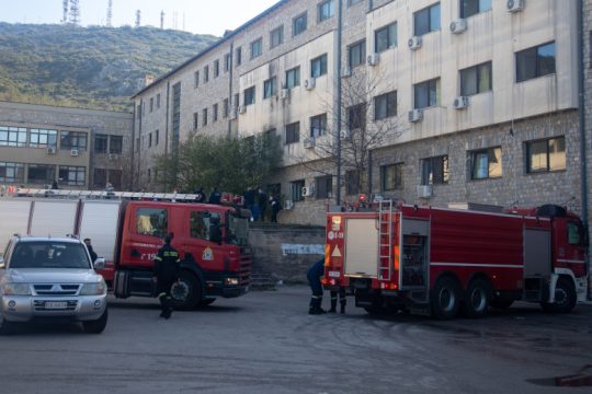 Για την καμένη Πνευμονολογική Κλινική του νοσοκομείου «Παπανικολάου»