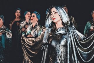 Η Ελένη του Ευριπίδη, του Παπαβασιλείου και της «διπλανής πόρτας»