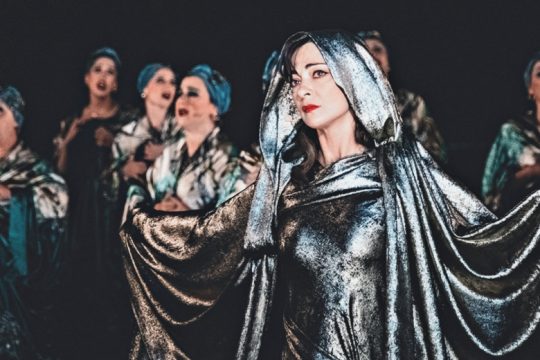 Η Ελένη του Ευριπίδη, του Παπαβασιλείου και της «διπλανής πόρτας»