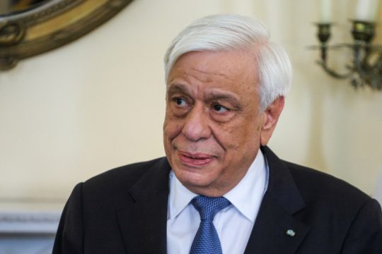Παρέμβαση «φωτιά» Παυλόπουλου για τις υποκλοπές