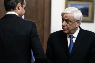 Το ΛΑΟΣ πνίγει τη Ν.Δ.