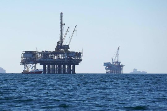 Ο νέος περιβαλλοντικός νόμος των ΗΠΑ θα μειώσει κατά 40% την εκπομπή αερίων